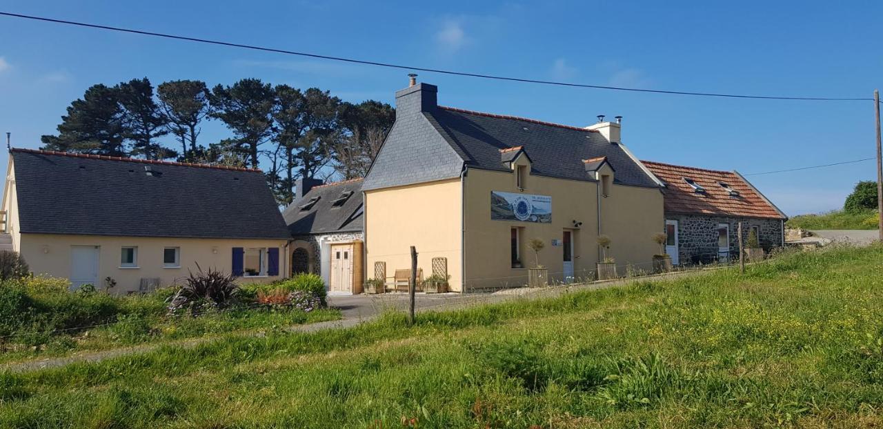 Ile O Des Capucins Bed & Breakfast Roscanvel Eksteriør bilde